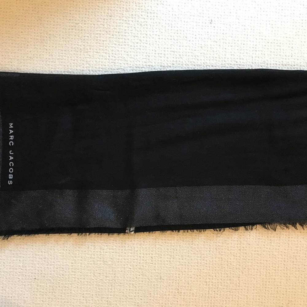 Black Scarf - Picture 3 of 3